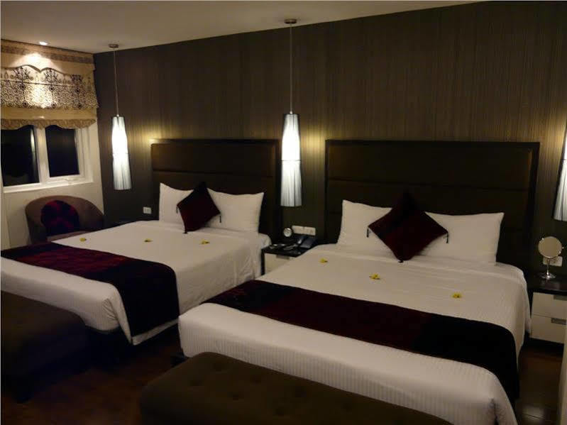 Hotel Orchid Kochi Eksteriør billede